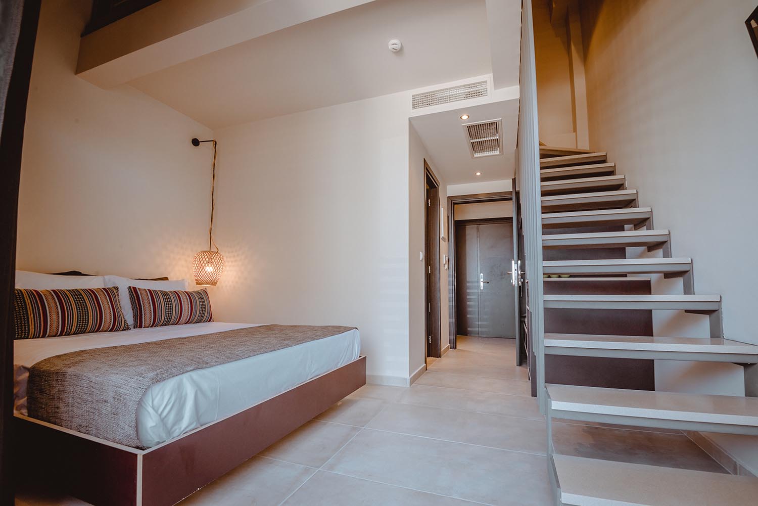 MAISONETTE OPEN PLAN 4 PAX
