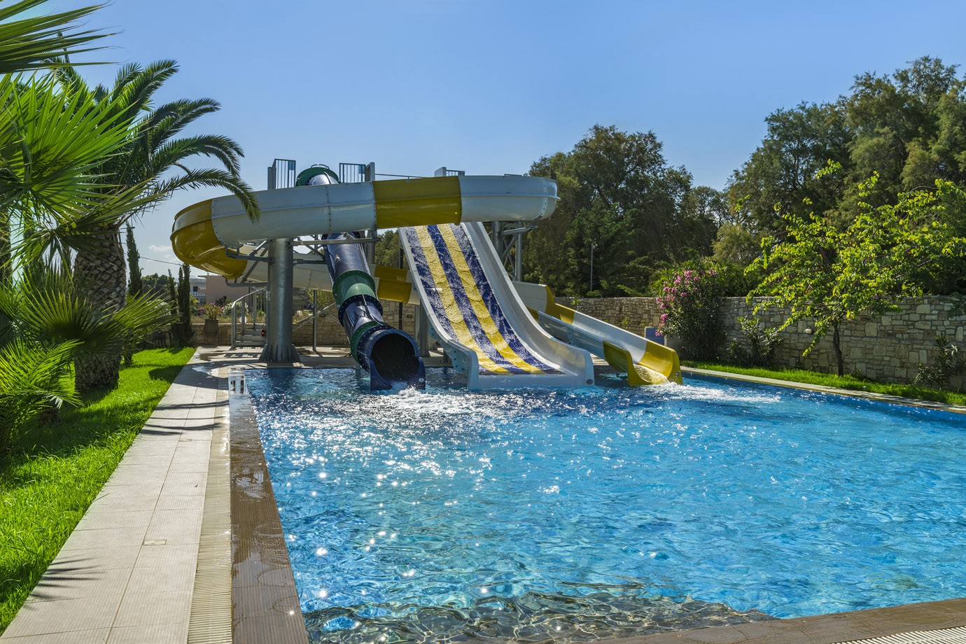 Ydoria Resort ΝΕΡΟΤΣΟΥΛΗΘΡΕΣ