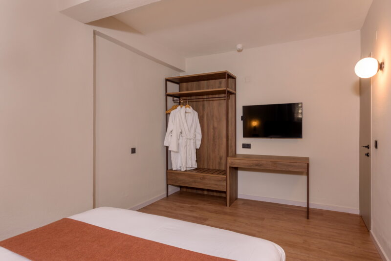 SUPERIOR FAMILY 2-BEDROOM PRIVATE POOL