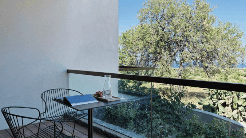 KING ROOM RESORT VIEW