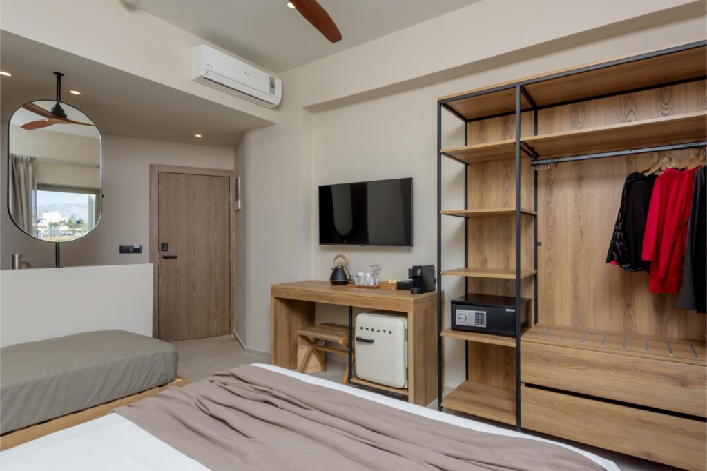 PREMIUM SEA SIDE VIEW