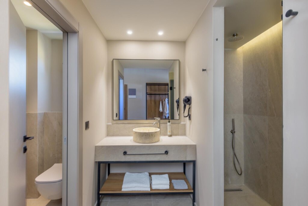 PREMIUM SEA SIDE VIEW BATHROOM