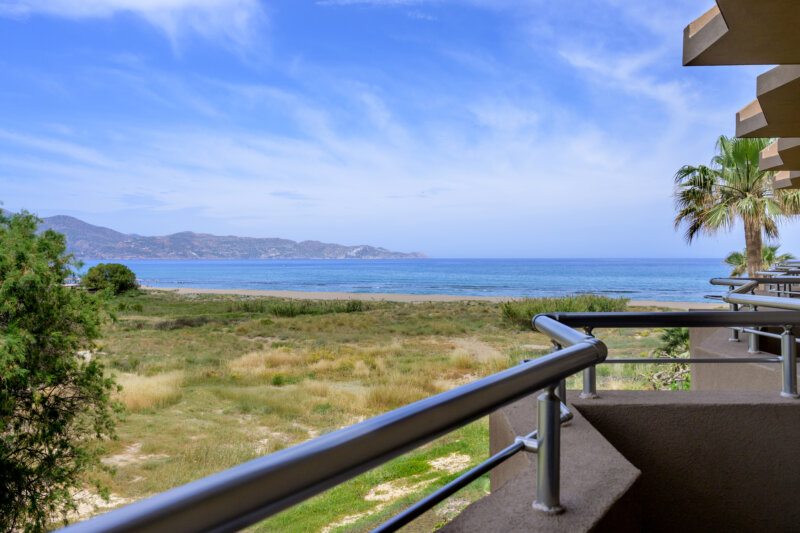 PREMIUM SIDE SEA VIEW