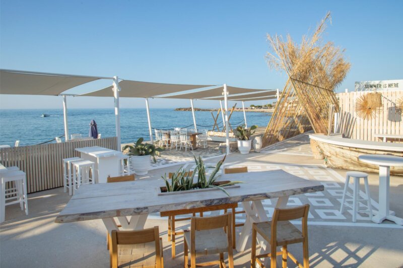 A LA CARTE ISLA BY THE SEA