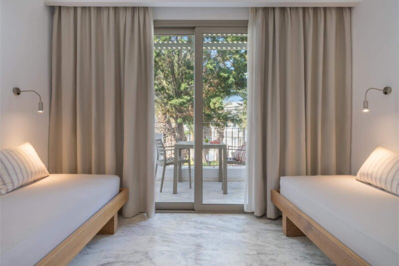 BUNGALOW GARDEN OR POOL VIEW