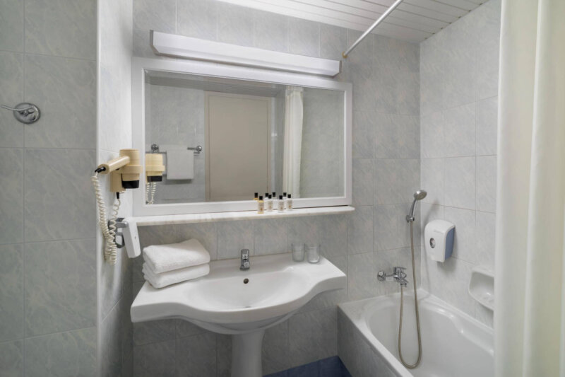 DOUBLE ROOM GARDEN VIEW