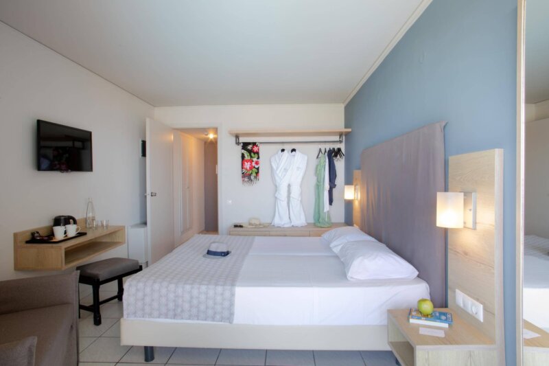 SUPERIOR ROOM GARDEN OR SEA VIEW