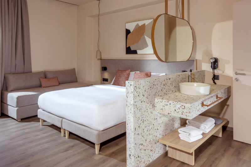 JUNIOR SUITE SIDE SEA VIEW 