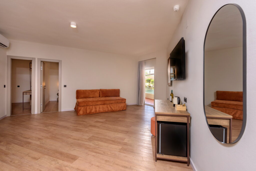 SUPERIOR FAMILY ROOM 2 BEDROOM PRIVATE POOL