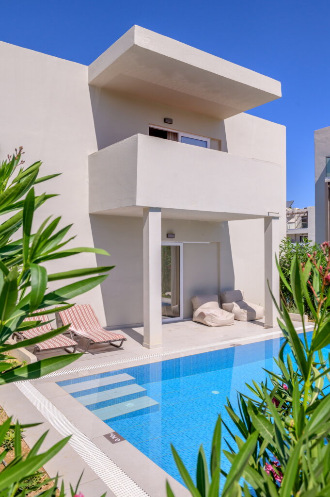 SUPERIOR FAMILY ROOM 2 BEDROOM PRIVATE POOL