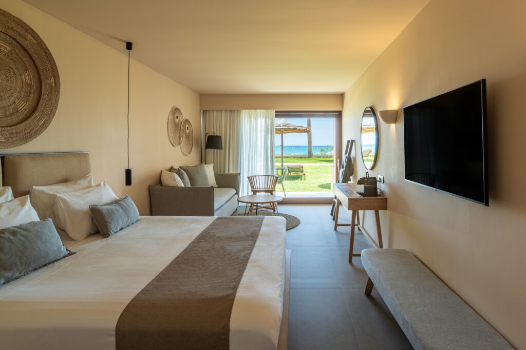 BUNGALOW SEA FRONT