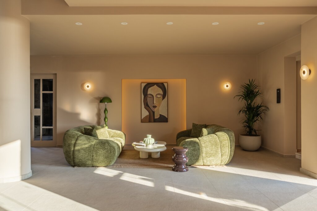 RECEPTION  & LOBBY