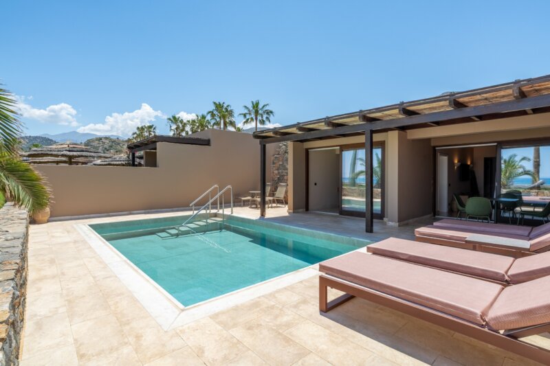 SUITE PRIVATE POOL