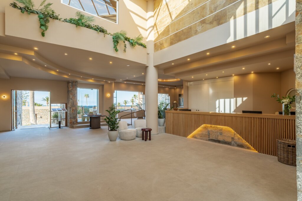 RECEPTION & LOBBY