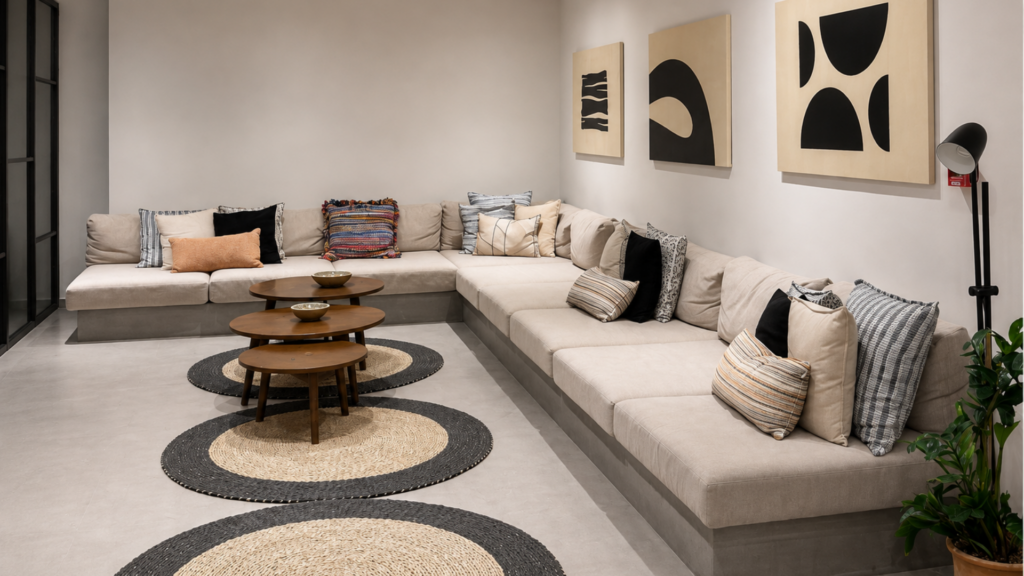 RECEPTION & LOBBY